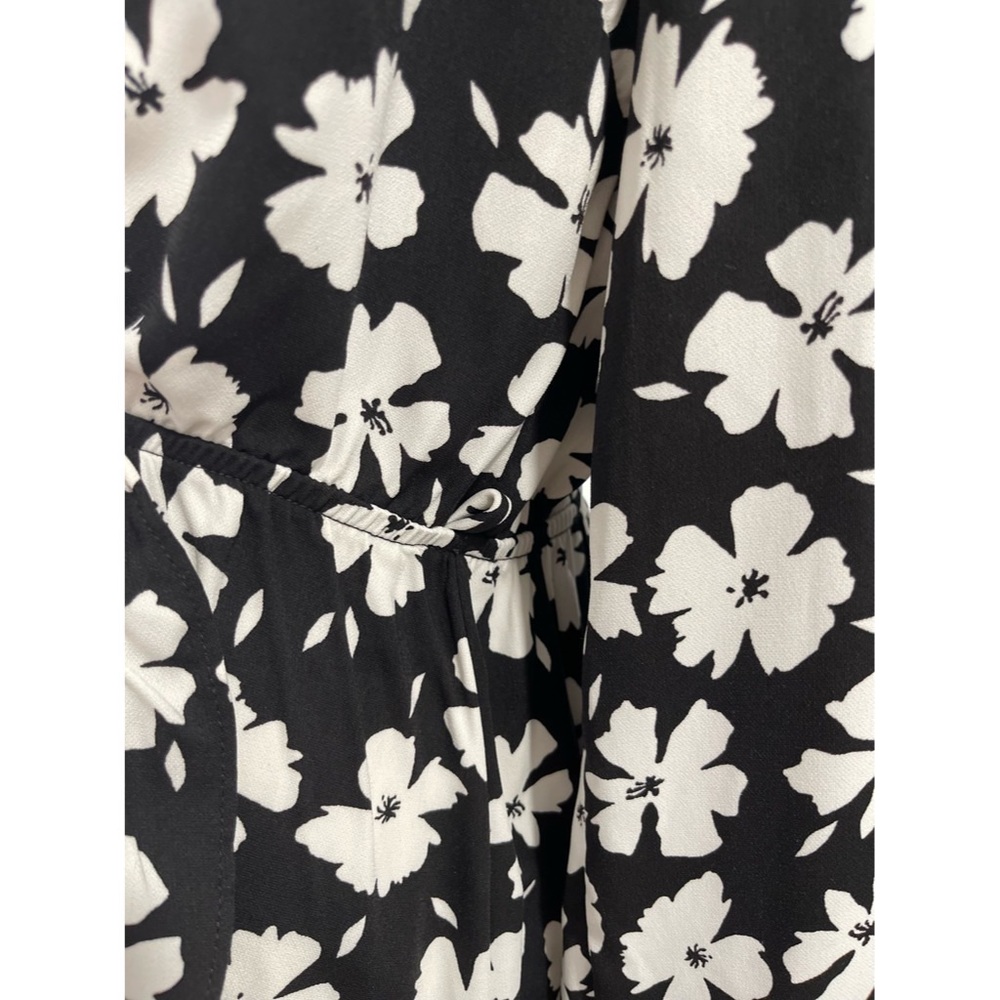 Black & White Floral Long Sleeve V-Neck Mini Ruffle Dress - Picture 5 of 5